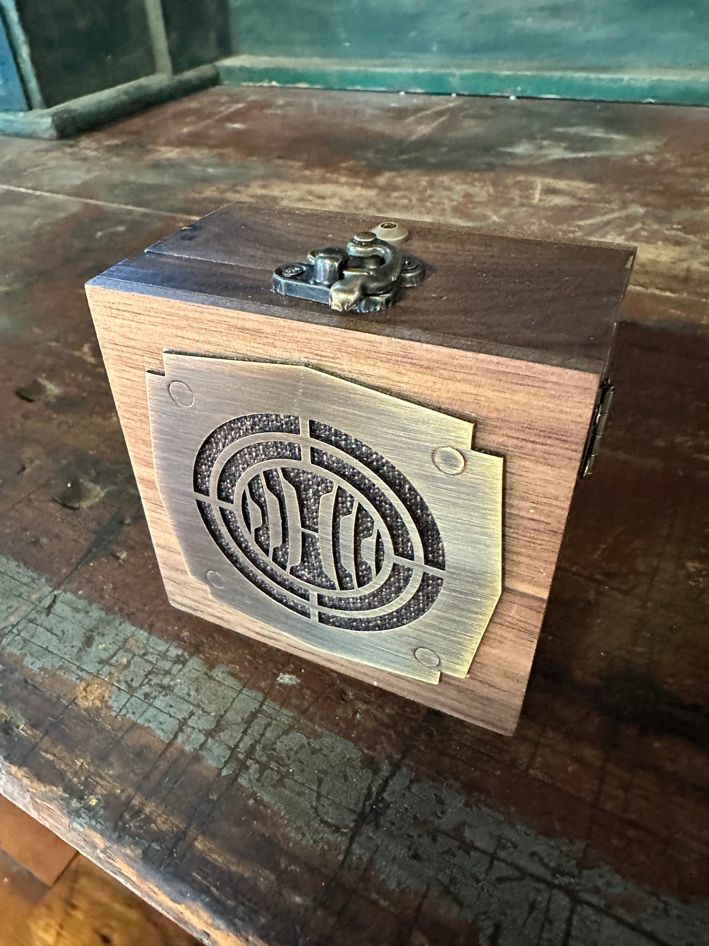 Jingle #GMORadio ⚡️✨  Jewelry Box Bluetooth Radio